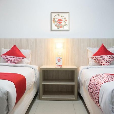 Oyo 1253 Hotel Wisata Jambi Eksteriør bilde