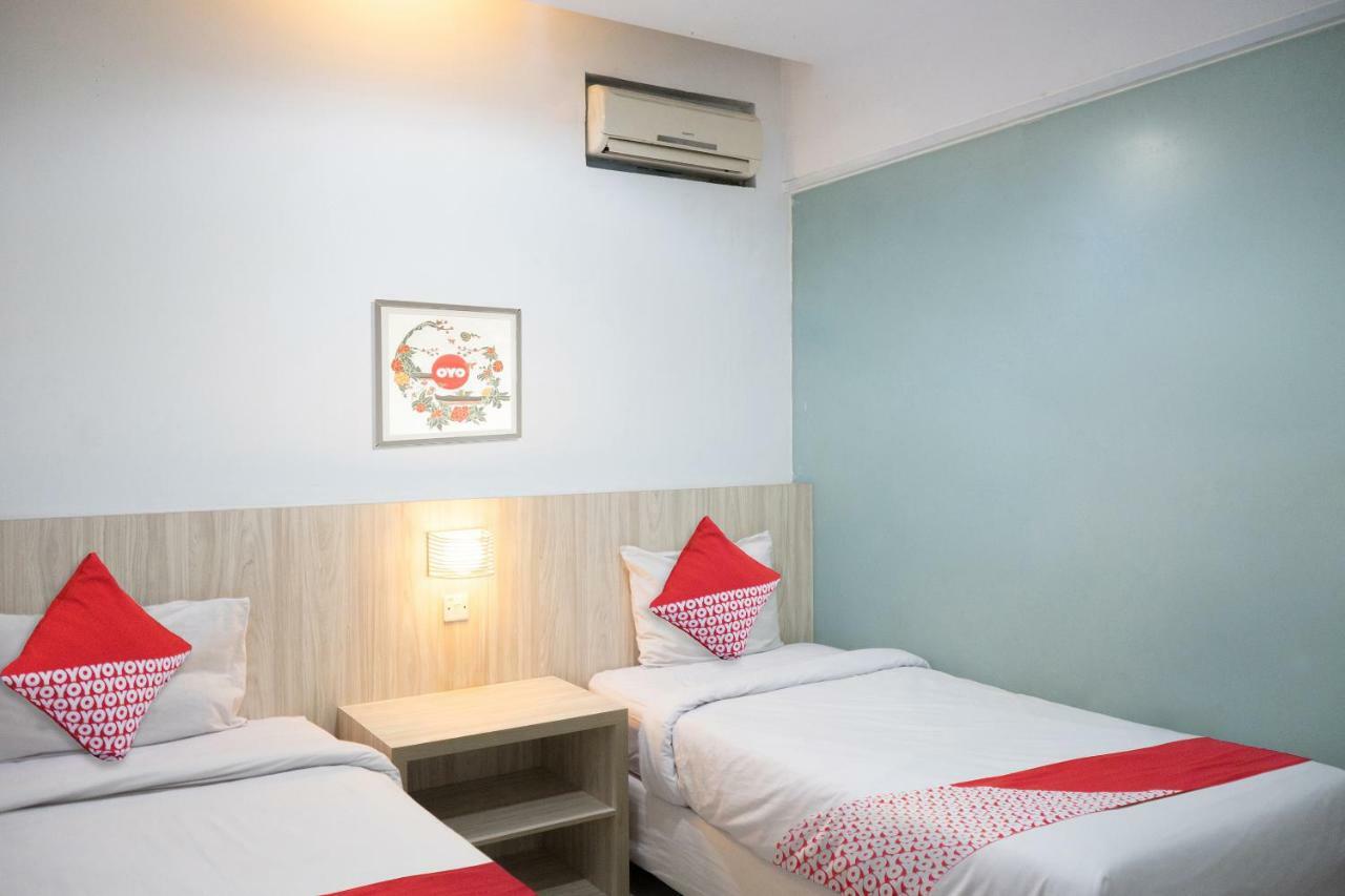 Oyo 1253 Hotel Wisata Jambi Eksteriør bilde